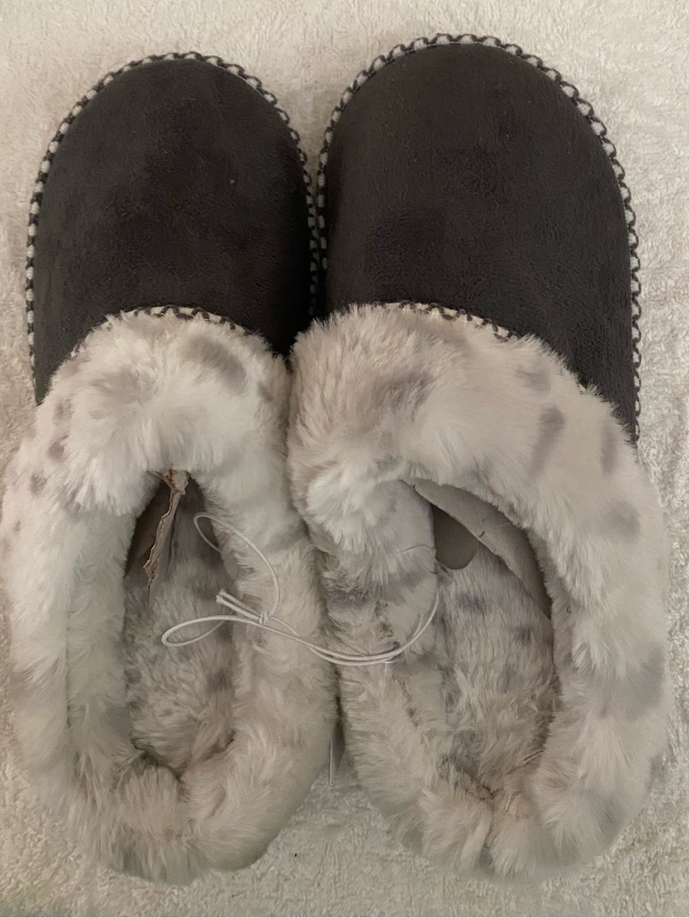 Cozy Faux-Fur Lined Women's Slippers - Gray
